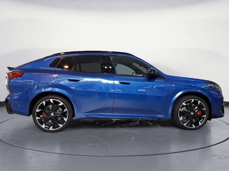 Fahrzeugbild eines BMW X2