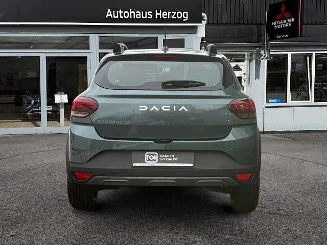 Fahrzeugbild eines Dacia Sandero