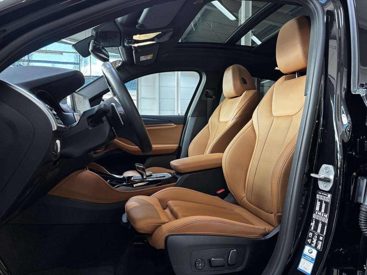 Fahrzeugbild eines BMW X4