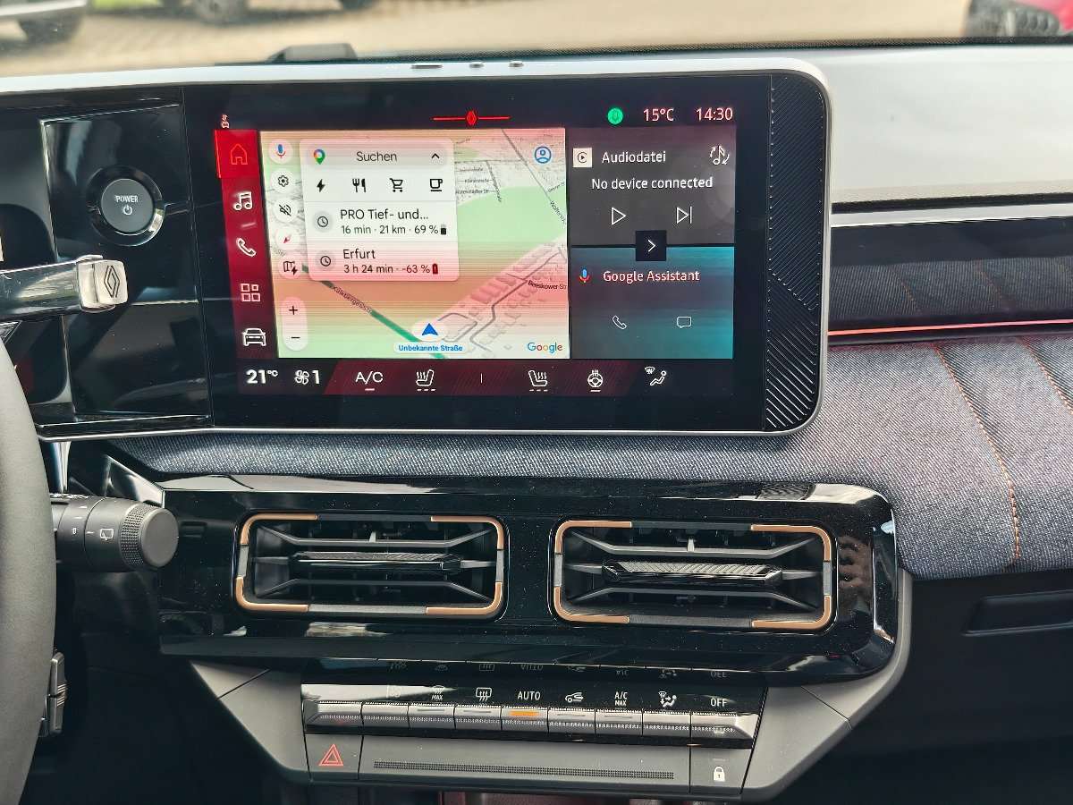 Fahrzeugbild eines Renault 4 E-TECH