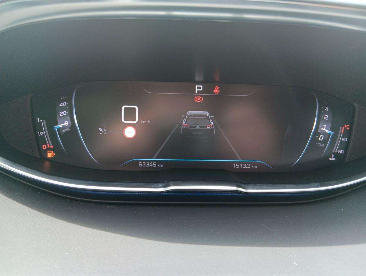 Fahrzeugbild eines Peugeot 5008
