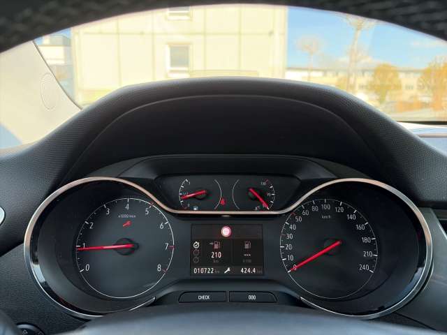 Fahrzeugbild eines Opel Crossland X