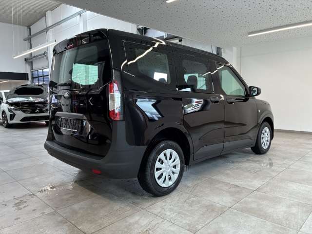 Fahrzeugbild eines Ford Tourneo Courier