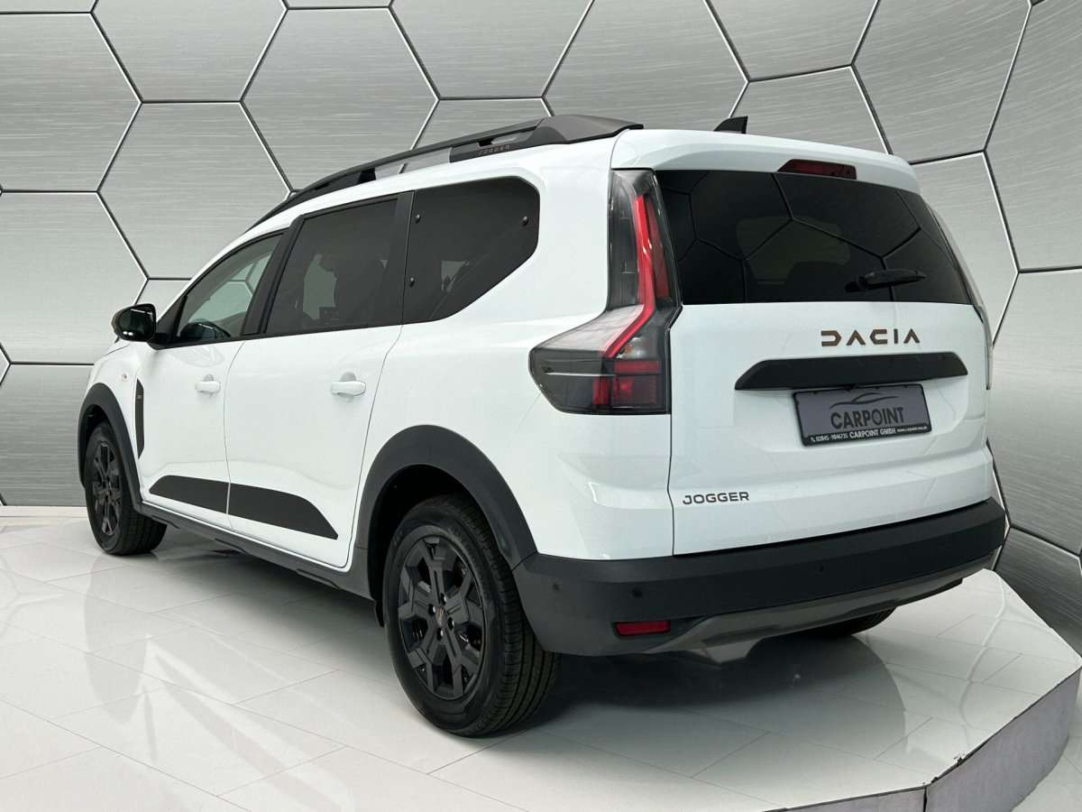 Fahrzeugbild eines Dacia Jogger