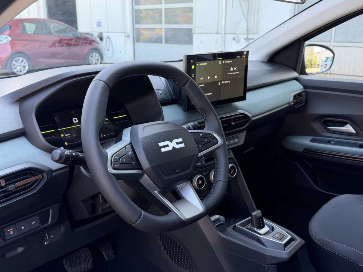 Fahrzeugbild eines Dacia Sandero