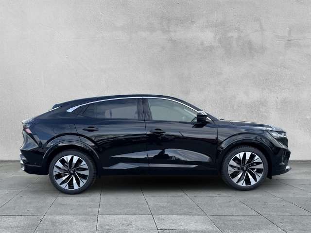 Fahrzeugbild eines Renault Rafale