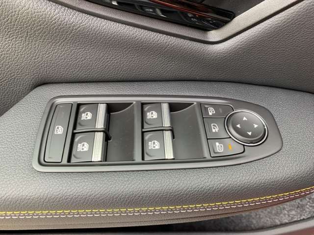 Fahrzeugbild eines Renault Scenic E-TECH