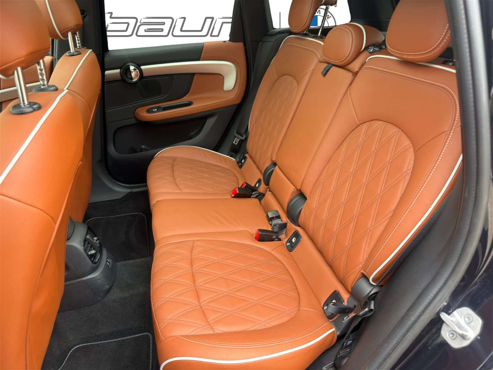 Fahrzeugbild eines MINI COOPER