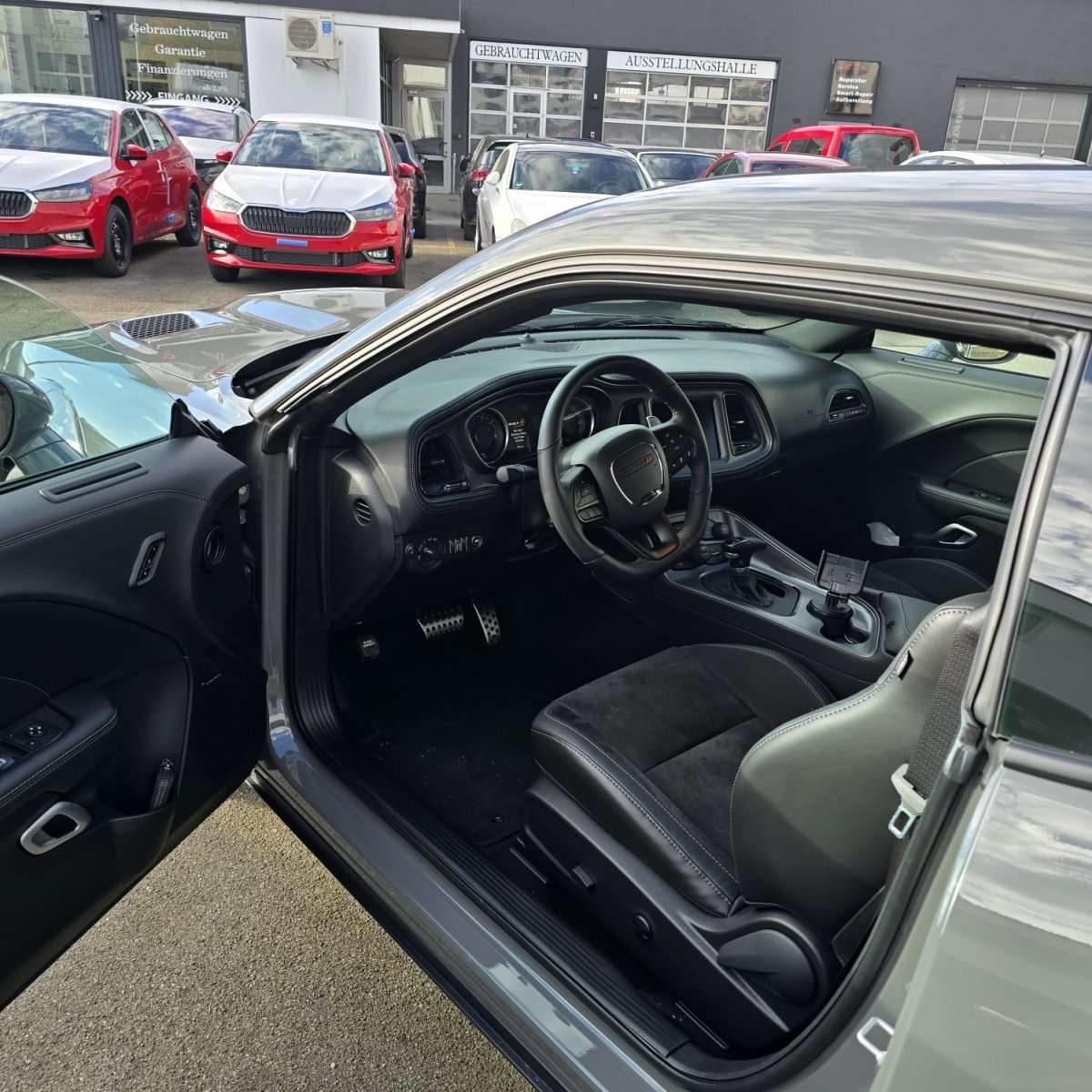 Fahrzeugbild eines Dodge Challenger