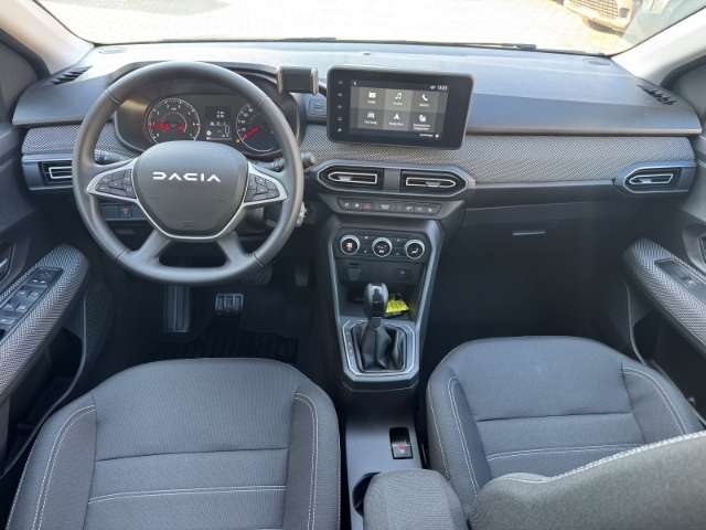 Fahrzeugbild eines Dacia Sandero