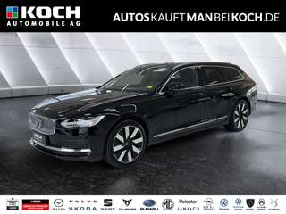 Schräge Frontansicht auf einen Volvo V90 , freigestellt