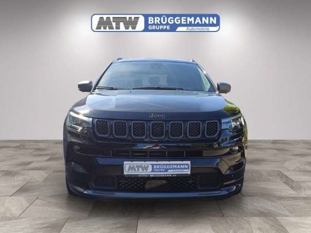 Fahrzeugbild eines Jeep Compass