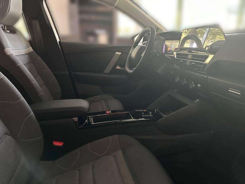 Fahrzeugbild eines Citroën C4 X