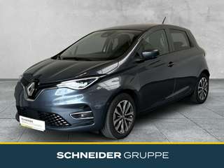 Schräge Frontansicht auf einen Renault ZOE , freigestellt