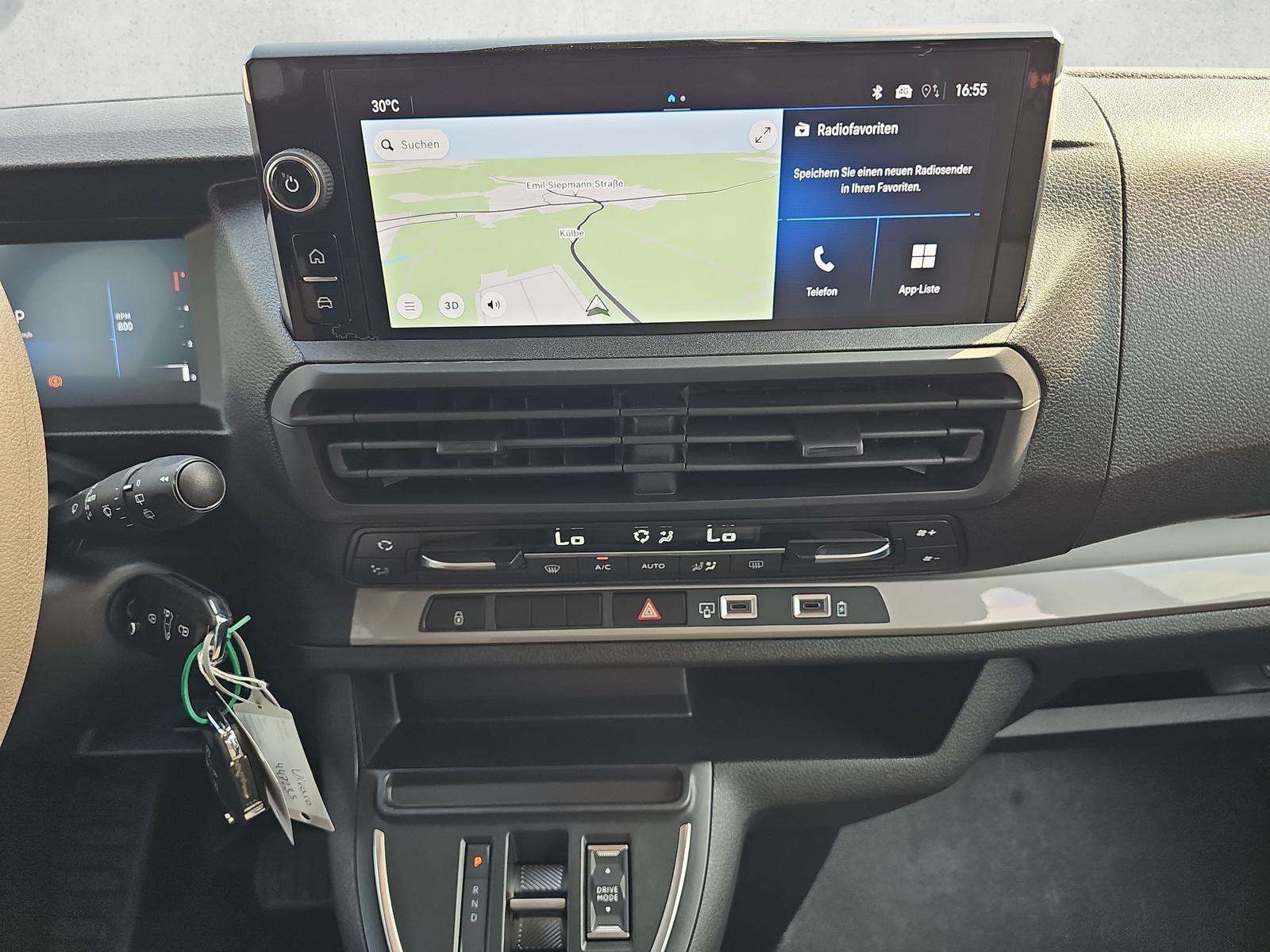 Fahrzeugbild eines Opel Vivaro