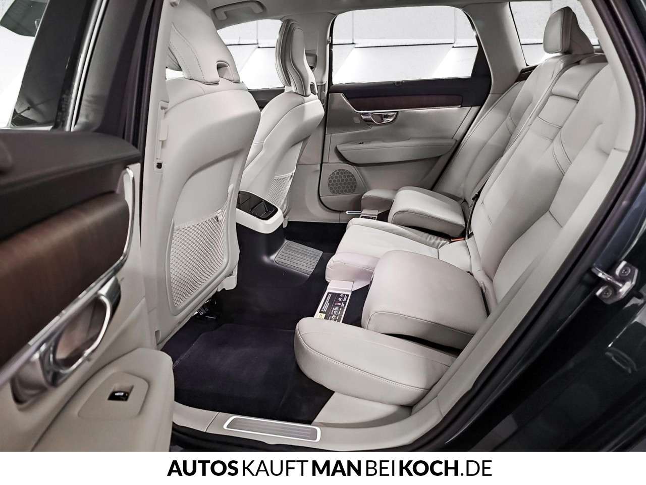 Fahrzeugbild eines Volvo V90