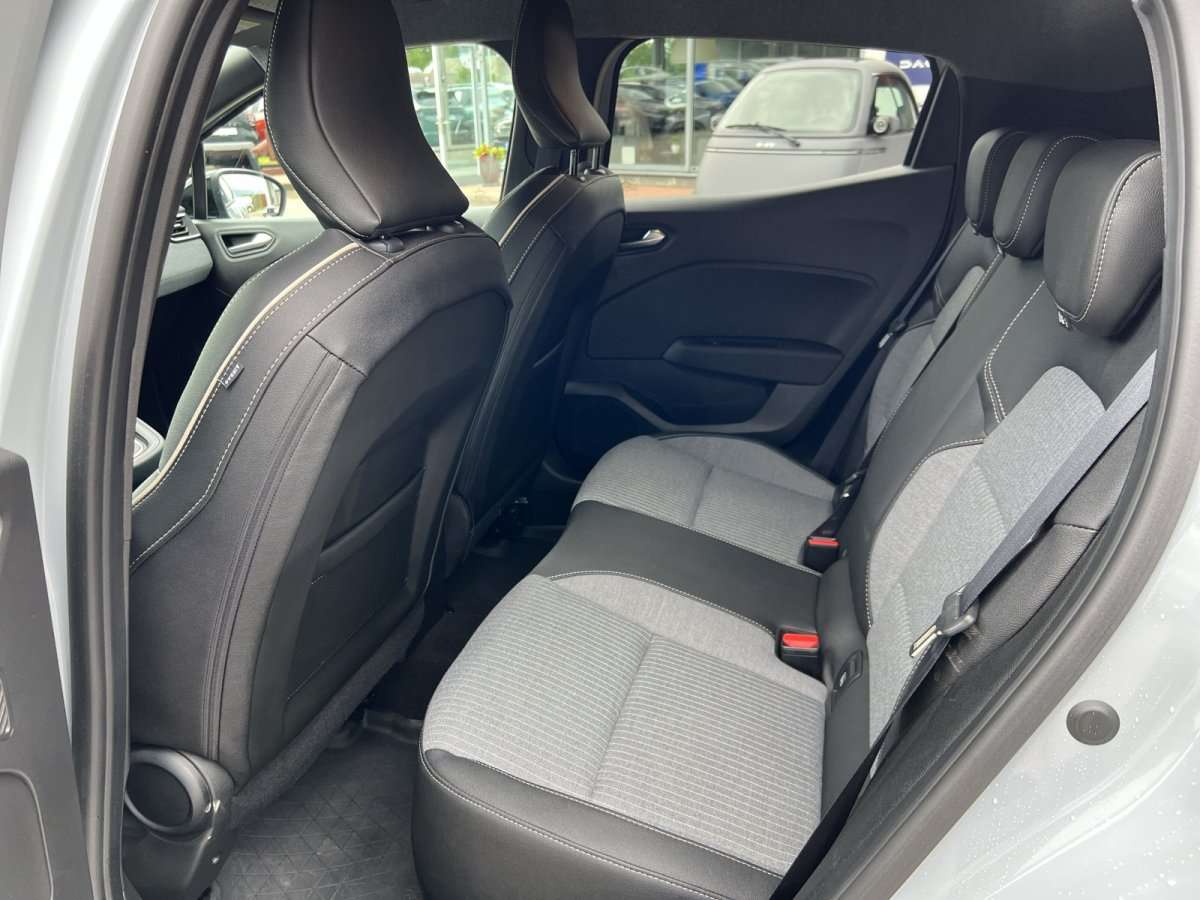 Fahrzeugbild eines Renault Clio
