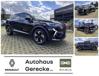 Schräge Frontansicht auf einen Renault Symbioz , freigestellt