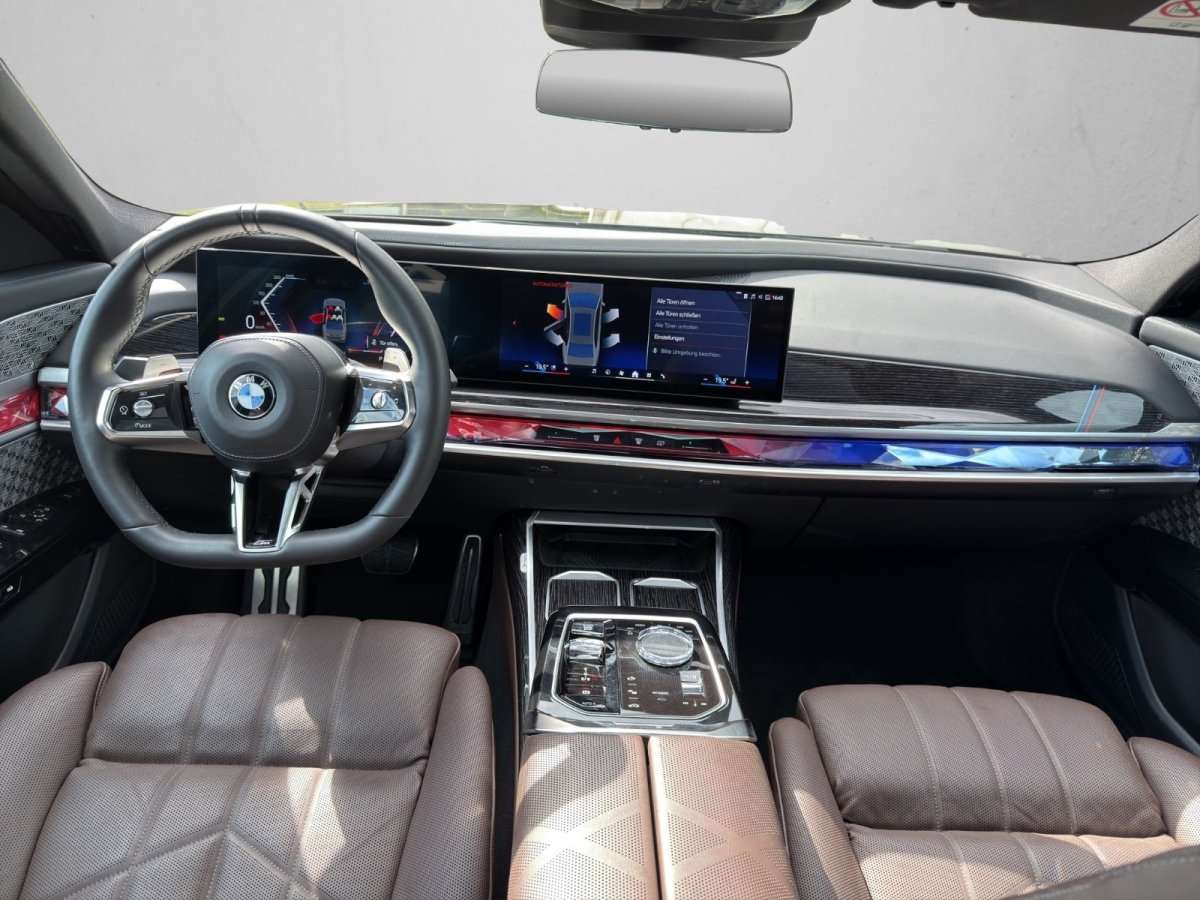 Fahrzeugbild eines BMW 7er-Reihe