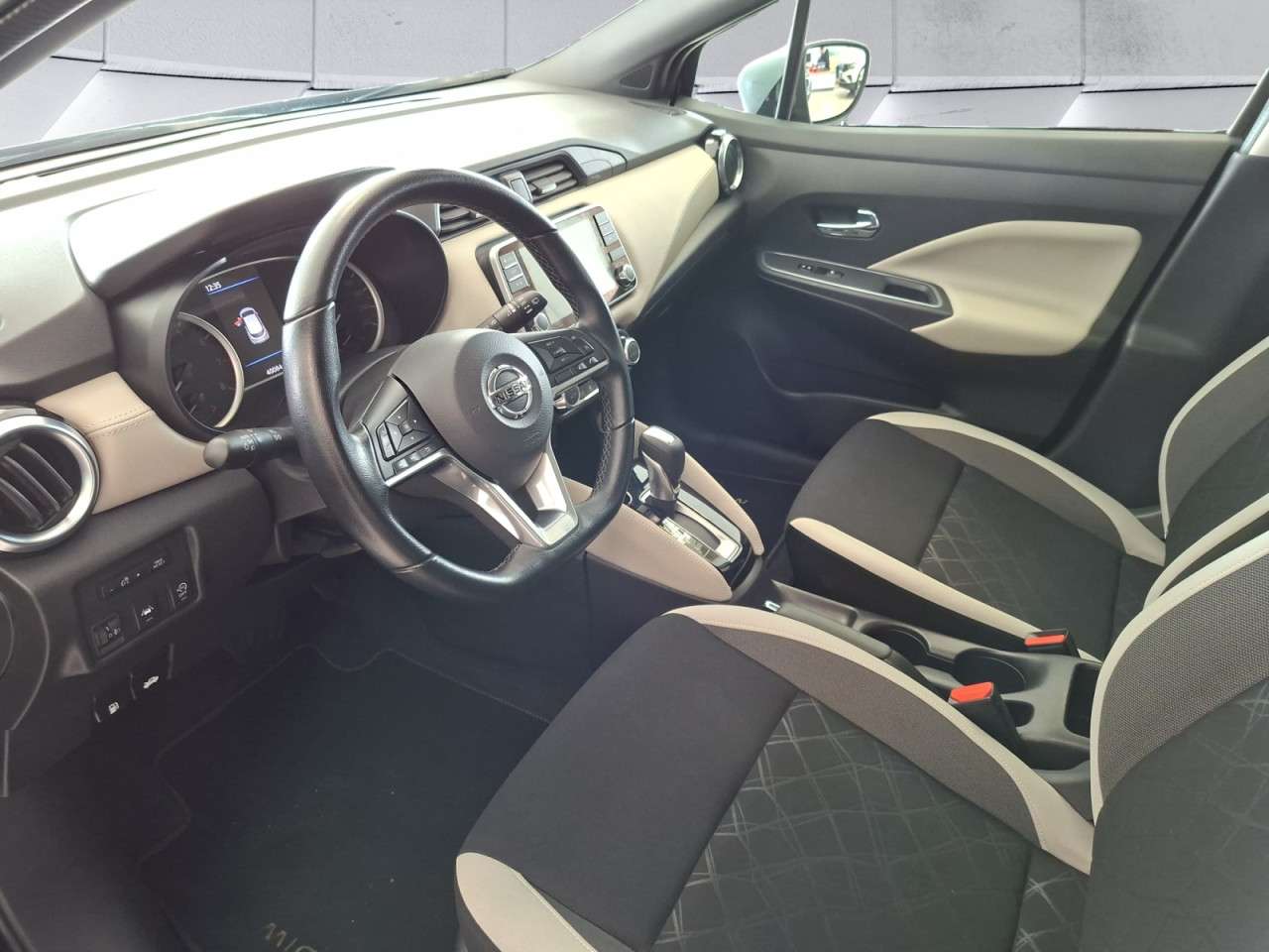 Fahrzeugbild eines Nissan Micra