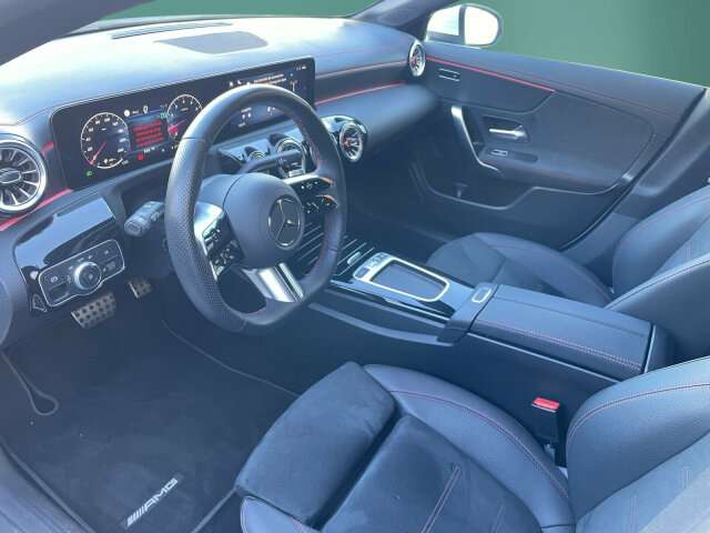 Fahrzeugbild eines Mercedes-Benz CLA