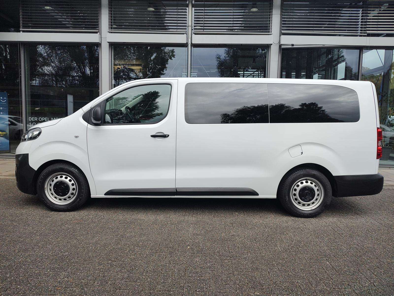 Fahrzeugbild eines Opel Vivaro