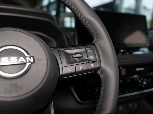 Fahrzeugbild eines Nissan X-TRAIL