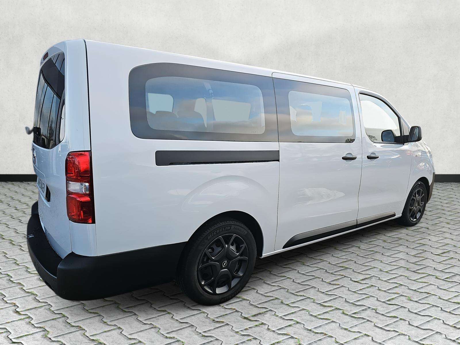 Fahrzeugbild eines Opel Vivaro
