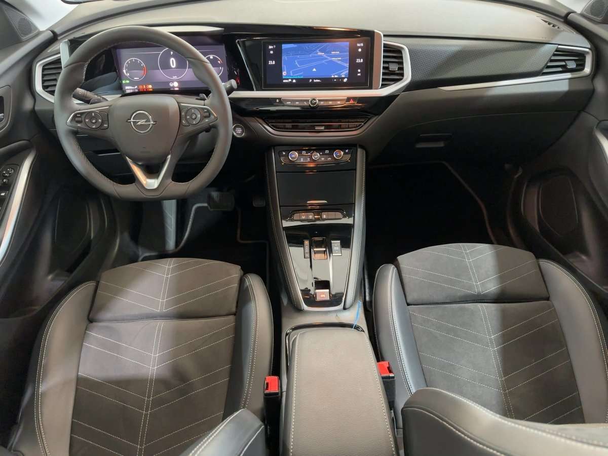Fahrzeugbild eines Opel Grandland X