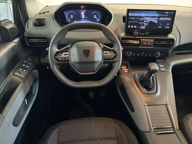 Fahrzeugbild eines Peugeot Rifter
