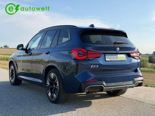 Fahrzeugbild eines BMW ix3