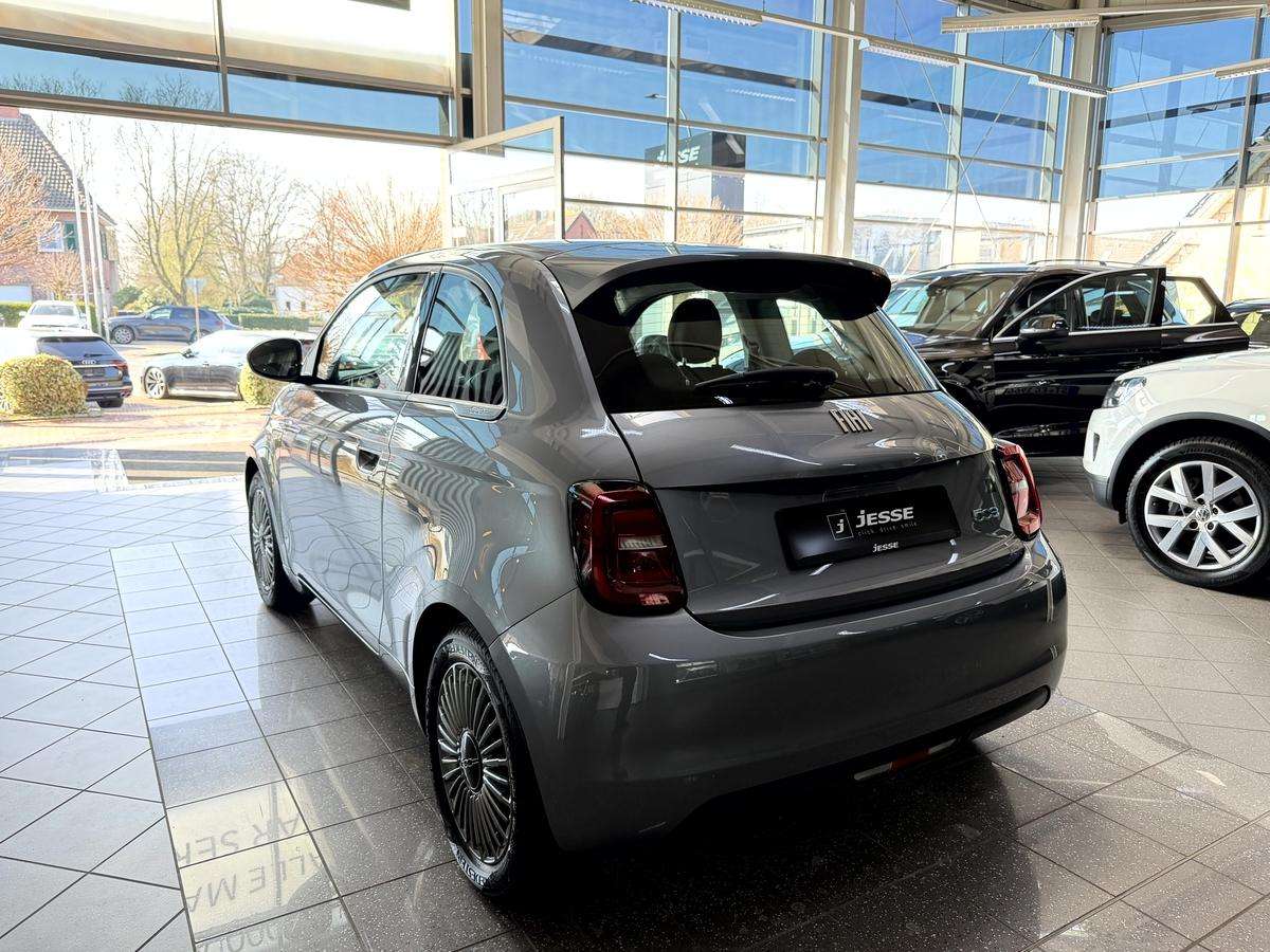 Fahrzeugbild eines Fiat 500