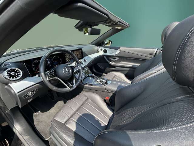 Fahrzeugbild eines Mercedes-Benz E-Klasse