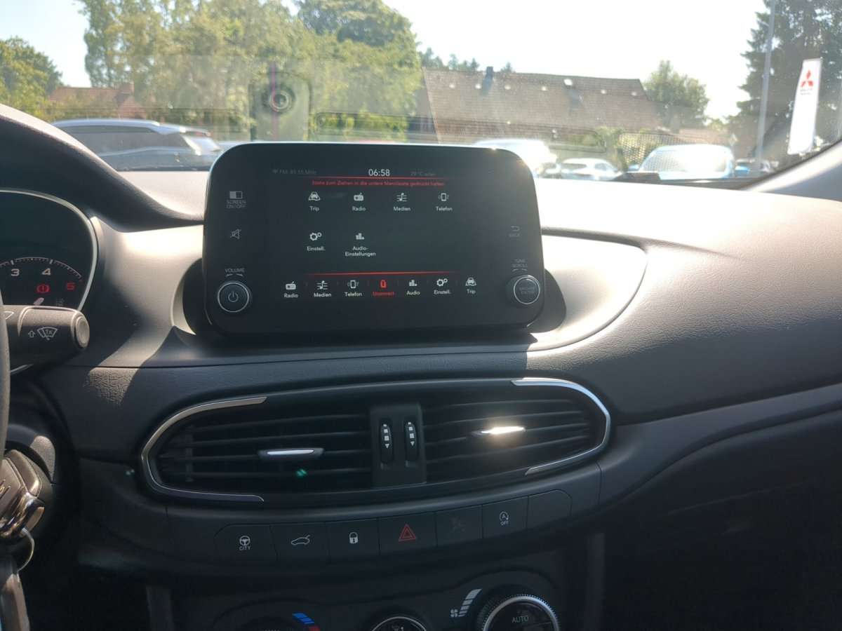 Fahrzeugbild eines Fiat Tipo