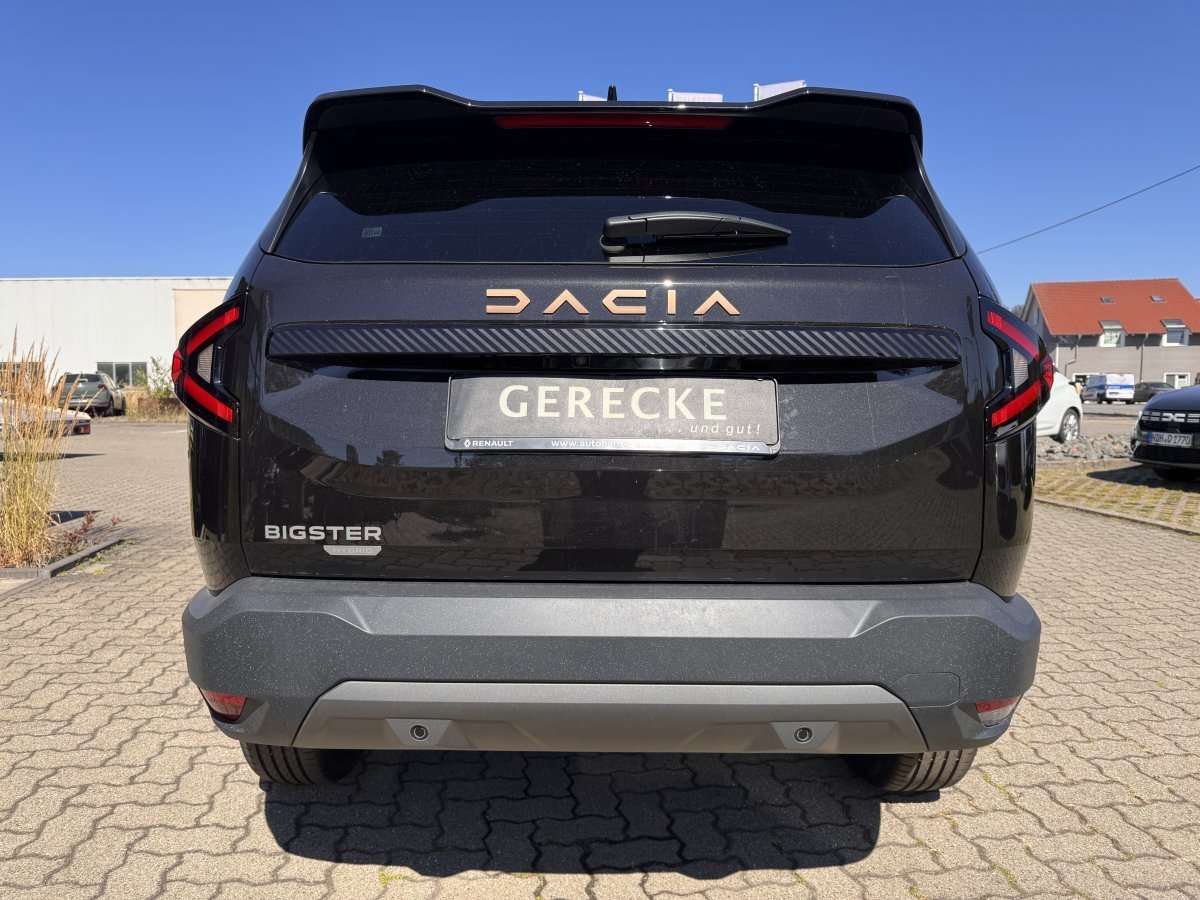 Fahrzeugbild eines Dacia Bigster