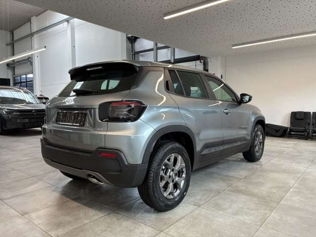 Fahrzeugbild eines Jeep Avenger