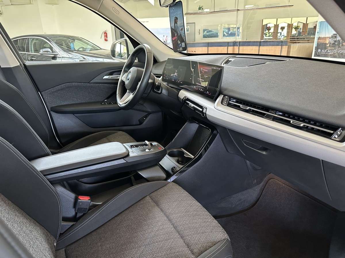 Fahrzeugbild eines BMW iX1