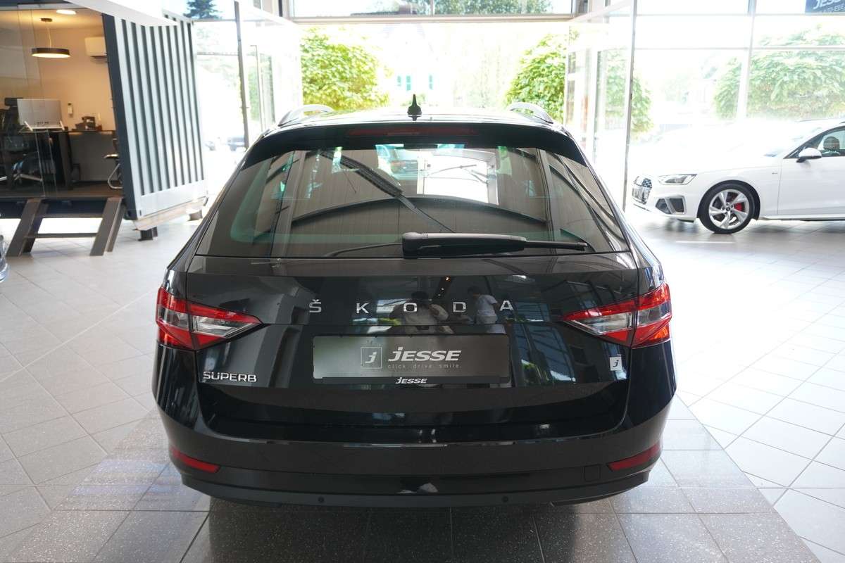 Fahrzeugbild eines Skoda Superb