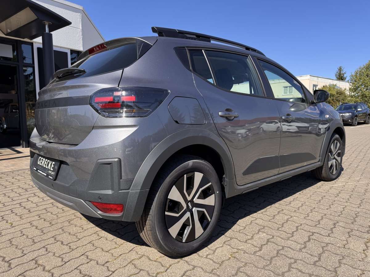 Fahrzeugbild eines Dacia Sandero