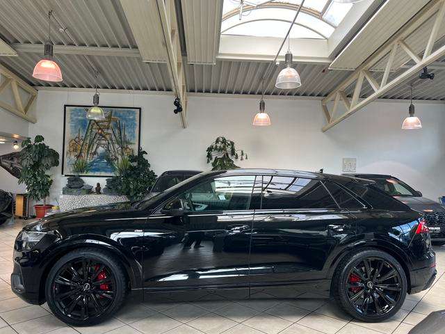 Fahrzeugbild eines Audi Q8