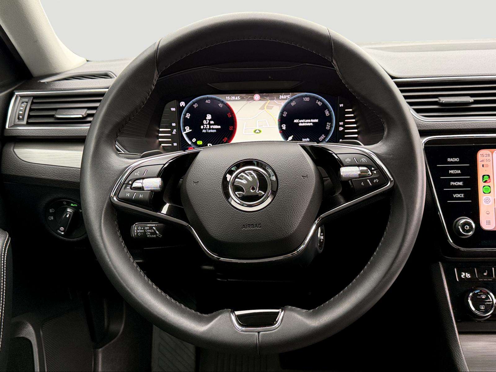 Fahrzeugbild eines Skoda Superb