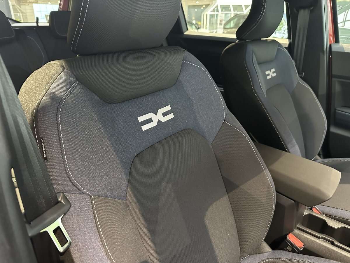 Fahrzeugbild eines Dacia Bigster