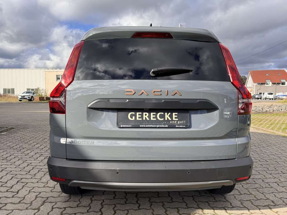 Fahrzeugbild eines Dacia Jogger