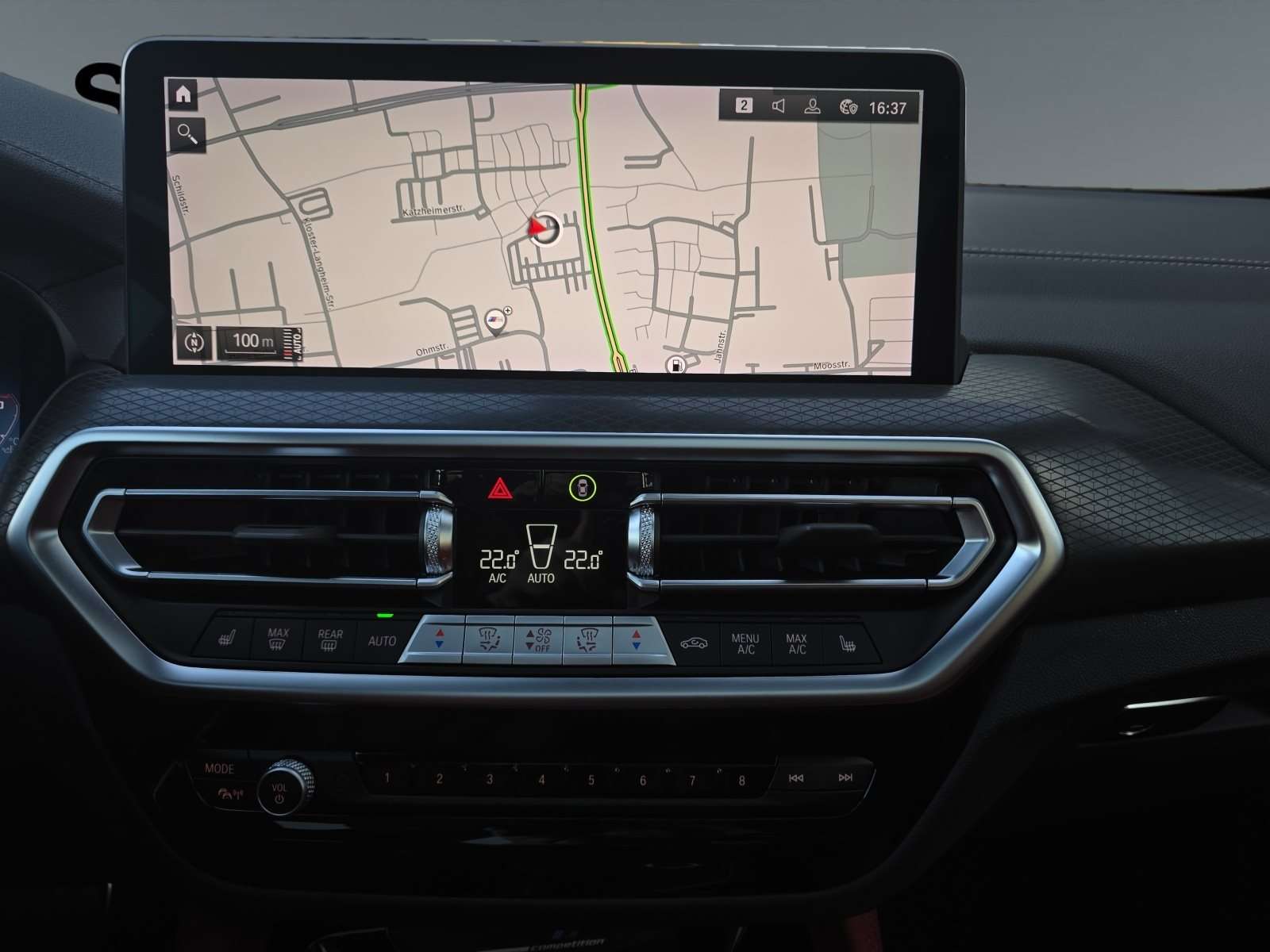 Fahrzeugbild eines BMW X4