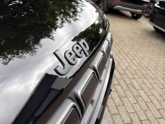 Fahrzeugbild eines Jeep Avenger