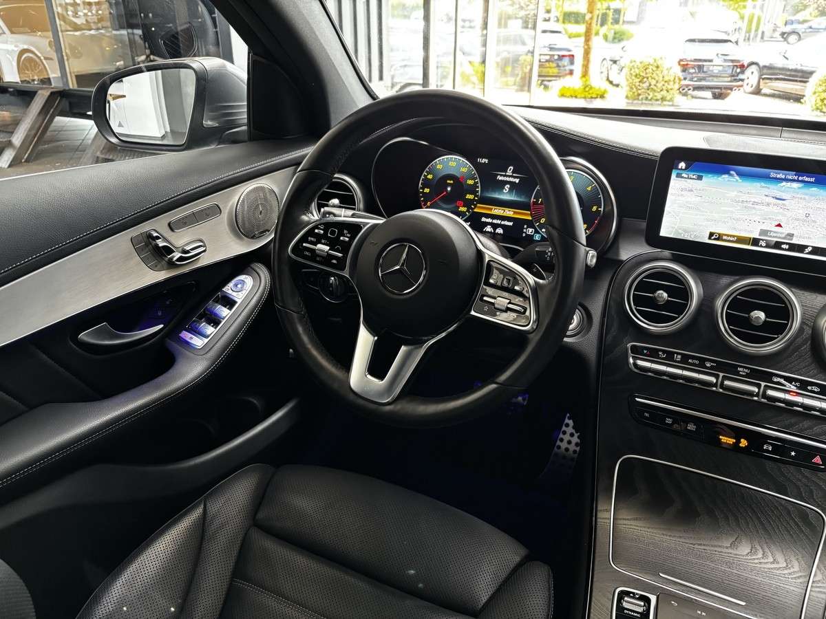 Fahrzeugbild eines Mercedes-Benz GLC