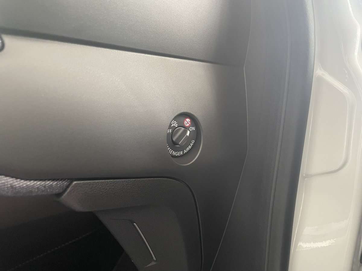 Fahrzeugbild eines Renault 5 E-TECH