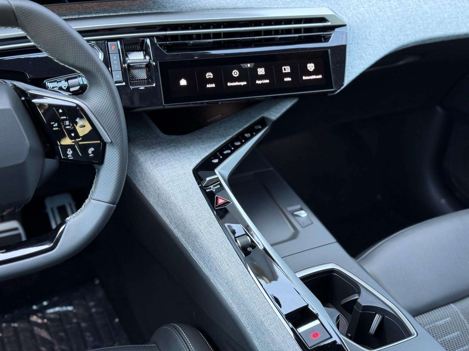 Fahrzeugbild eines Peugeot 3008