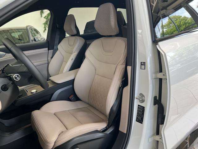 Fahrzeugbild eines Volvo EX90