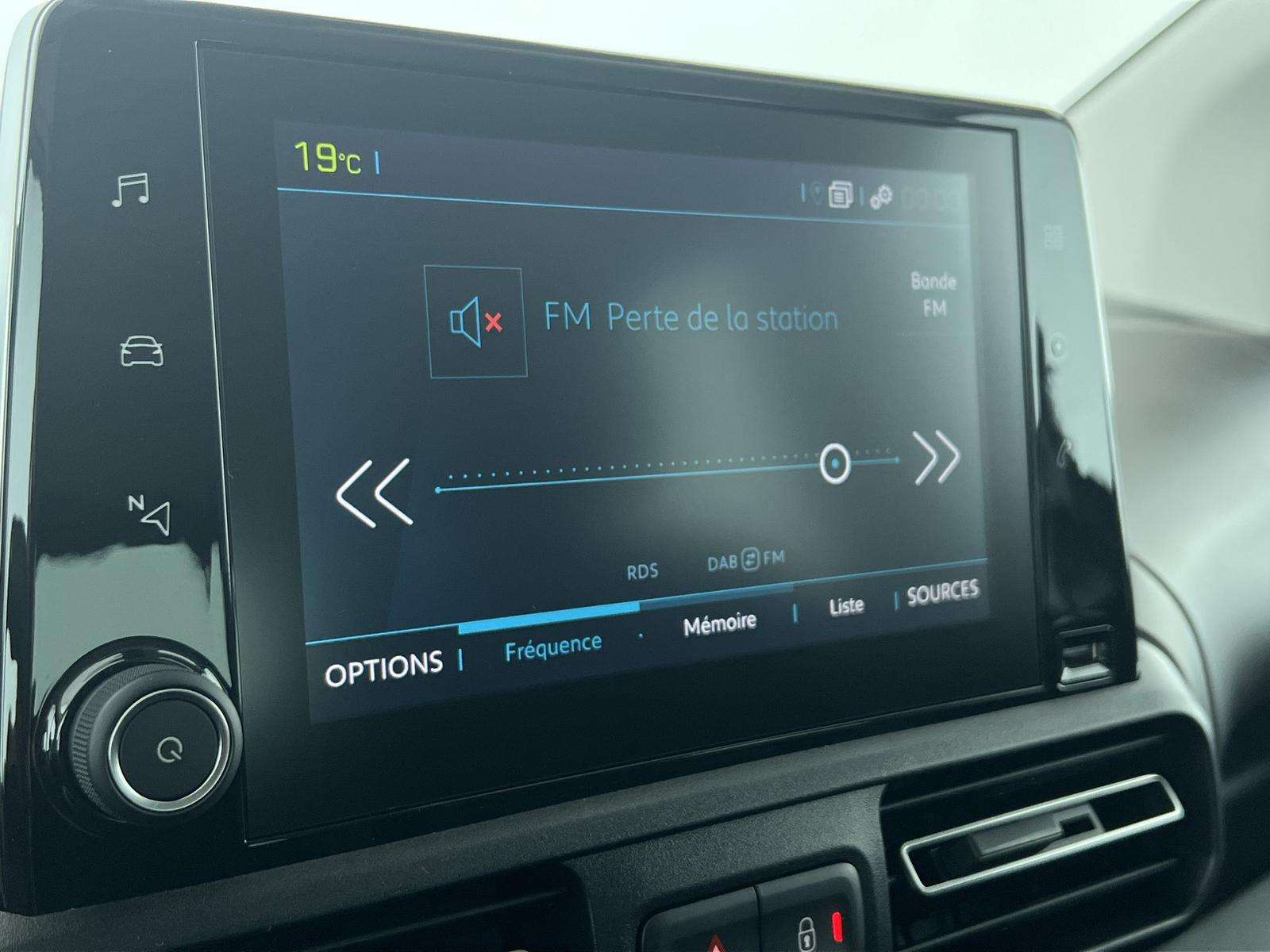 Fahrzeugbild eines Peugeot Rifter